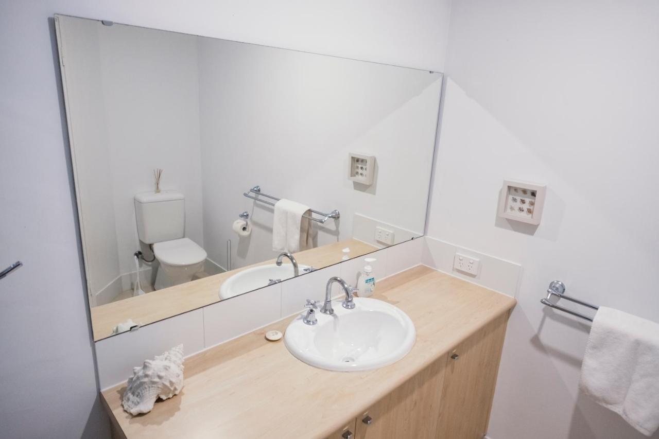 Fortytwo - Oceanside Retreat บัสเซลตัน ภายนอก รูปภาพ